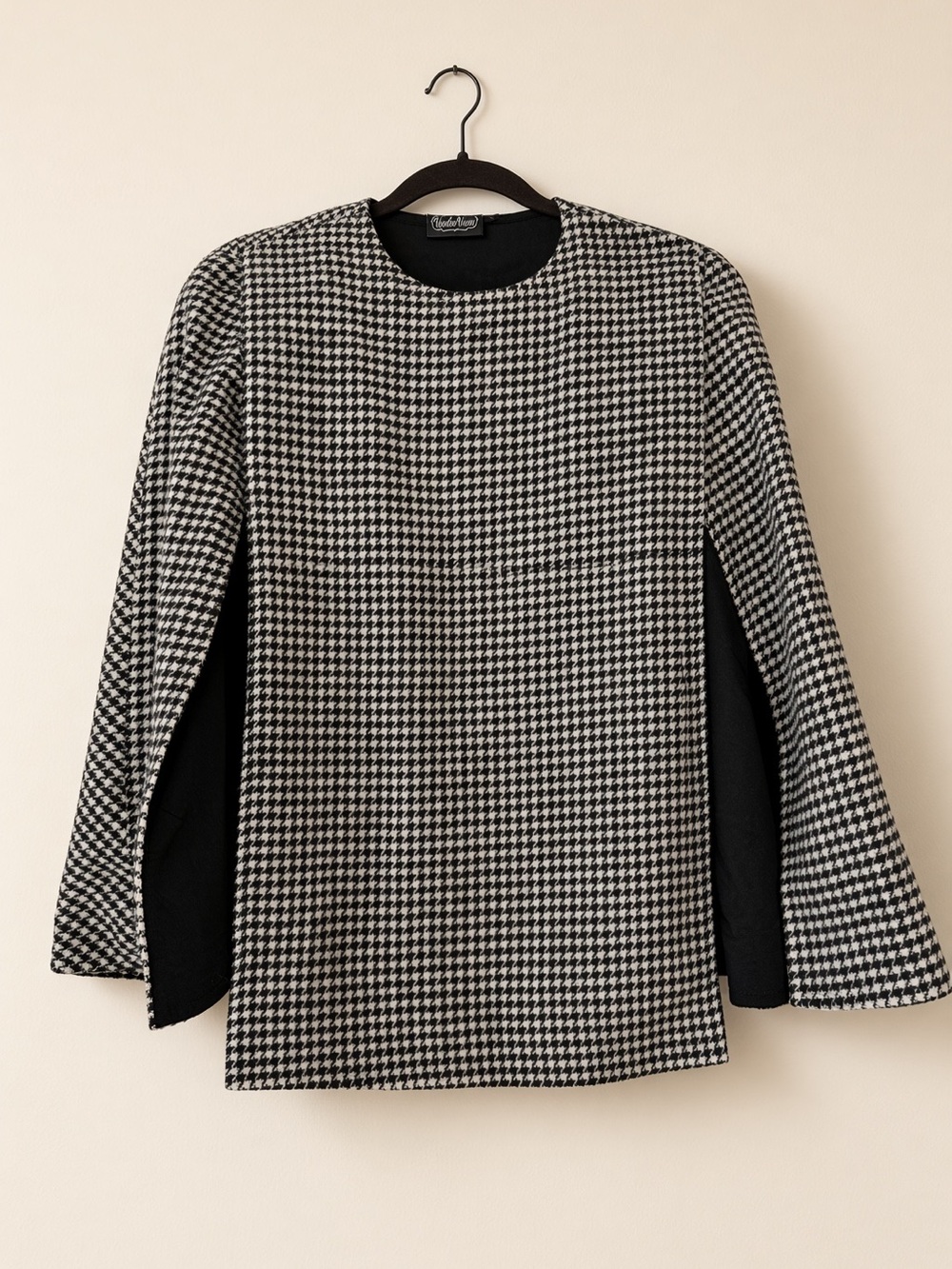 Voodoo Vixen Josephine Houndstooth Cape S Retro Pinup EUC Hollywood glam coat